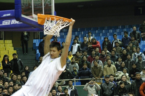 新賽季NBA最長(cháng)職業(yè)生涯的14位球員：庫里、詹姆斯誰(shuí)在榜首？